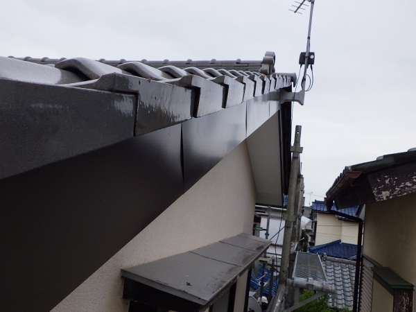 アンテナ金具の移設終了です