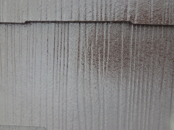 スレート屋根の中塗り終了です