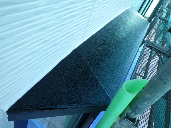 出窓天板の上塗り終了です