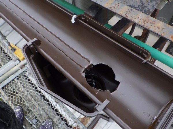 排水試験中です