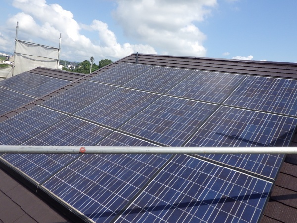 大屋根南面の上塗り終了です