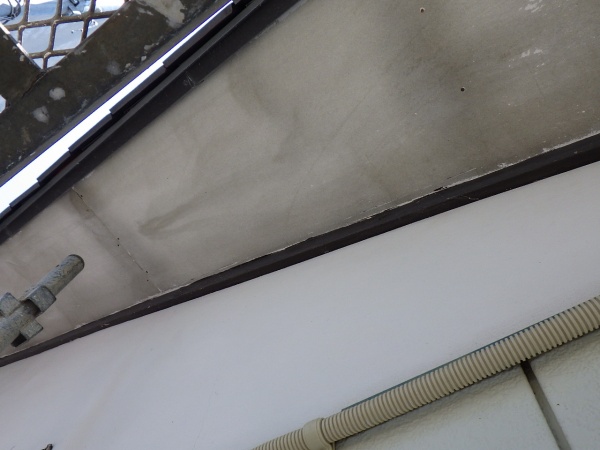 高圧洗浄後の外壁面の状態です