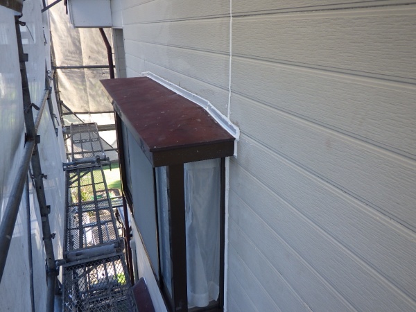 ２階外壁面のシーリング終了です