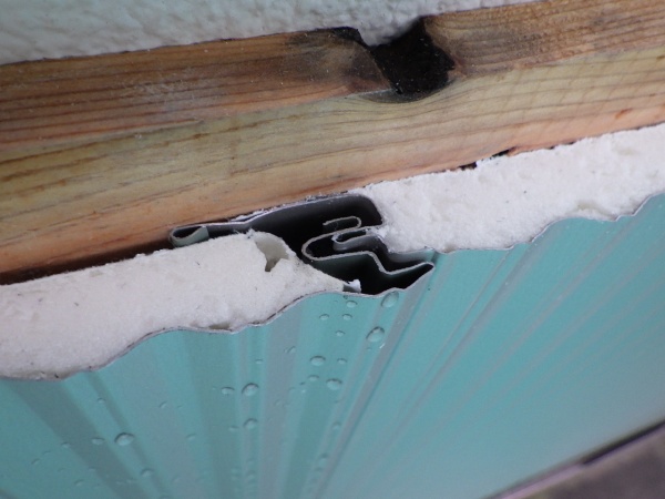 サイディングの繋ぎです