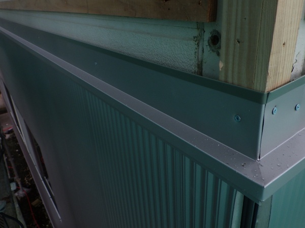 中間水切りの取り付け終了です