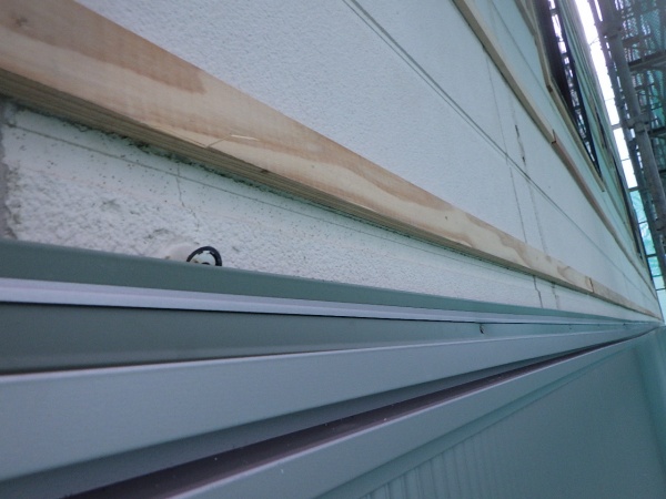 端部カバーの取り付け終了です