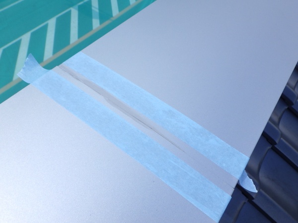 笠木の継ぎ目にシーリングをしました