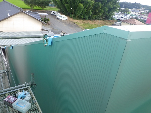 笠木取り付けの完工です