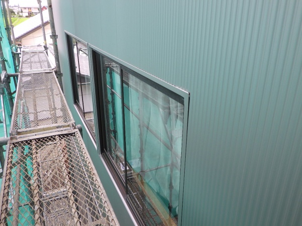 窓周りのシーリングが終了しました