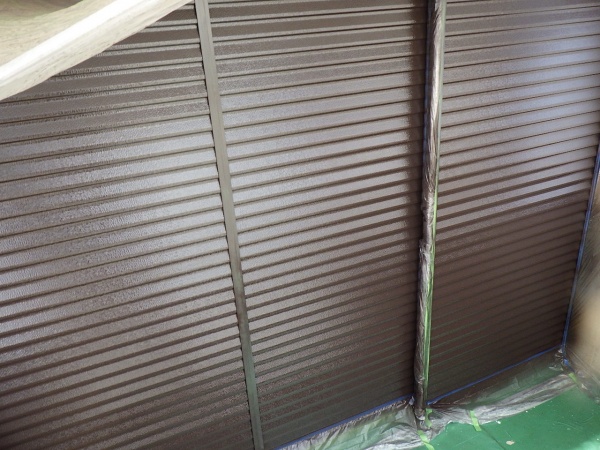 雨戸戸袋の吹付塗装終了です