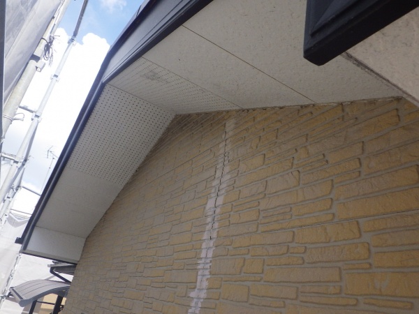 洗浄前の２階外壁の状態です