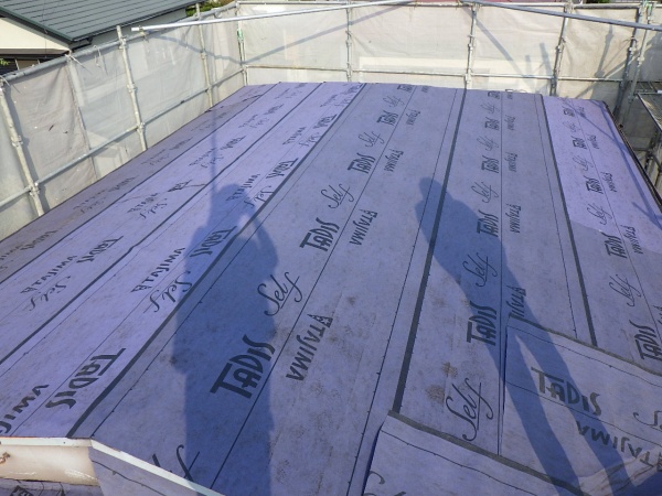 ルーフィング貼り付け終了です