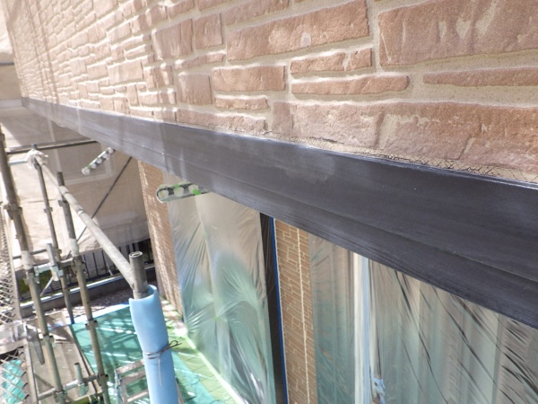 幕板の下塗り終了です