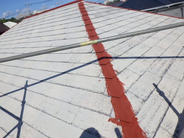 棟板金の錆止め塗装終了です