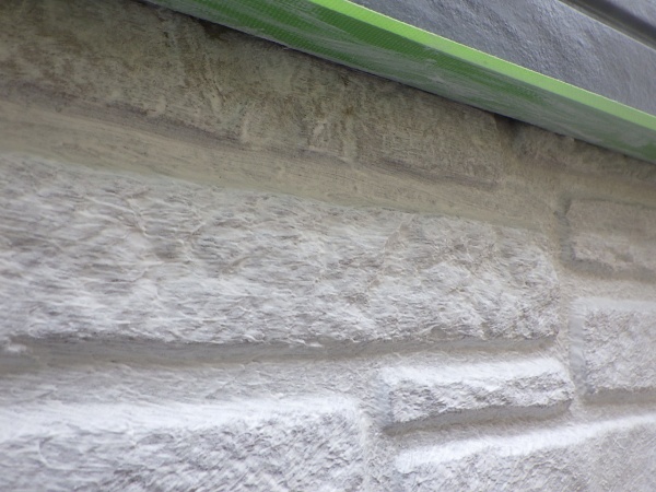 刷毛塗装後の状態です