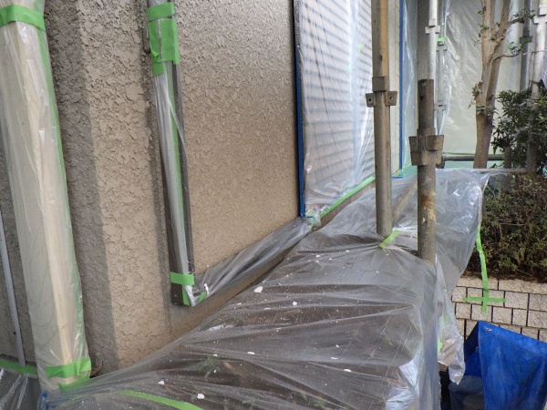 外壁塗装用の養生が終了しました