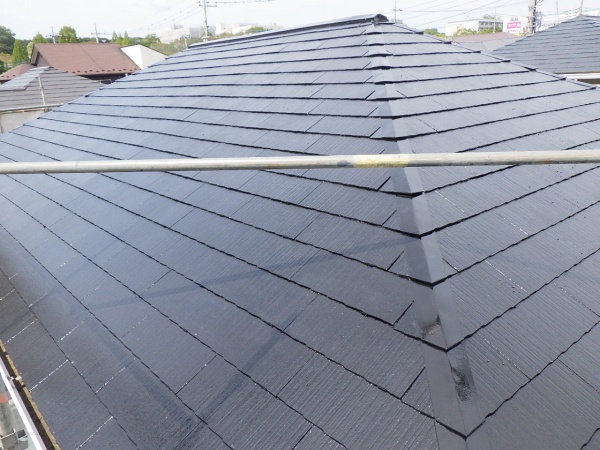 大屋根の中塗り終了です