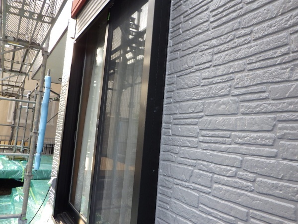 幕板下段の養生を剥がしました