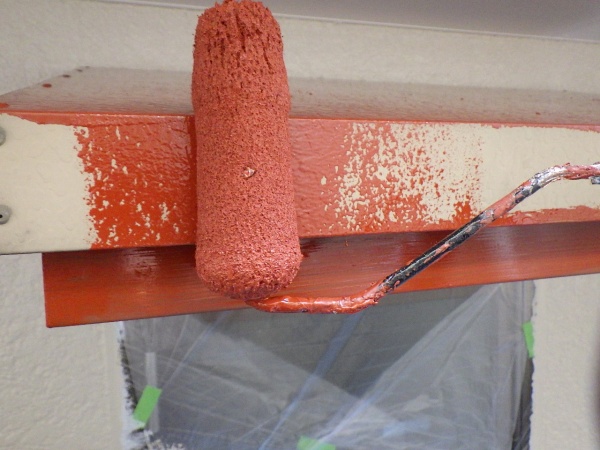 霧よけの錆止め中です