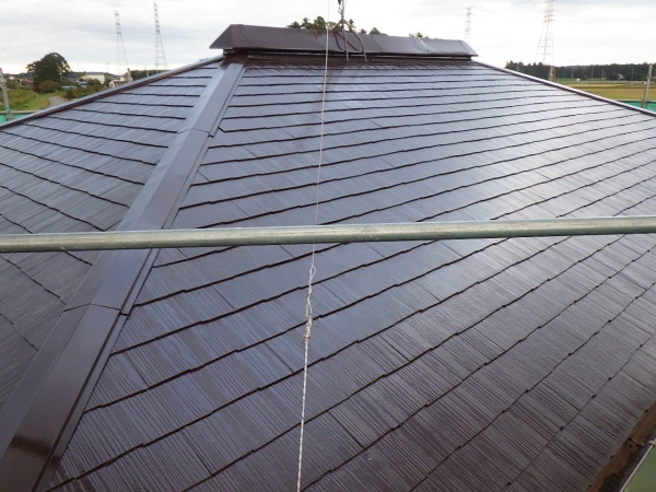 大屋根の上塗り塗装終了です