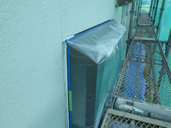 出窓養生をしました