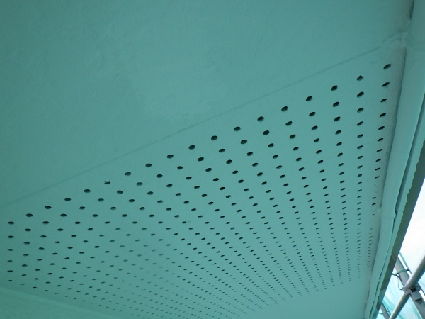 ２回目の軒天塗装終了です