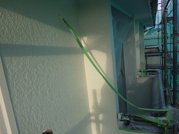 外壁の中塗り塗装終了です