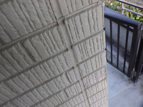 外壁目地を撤去しました