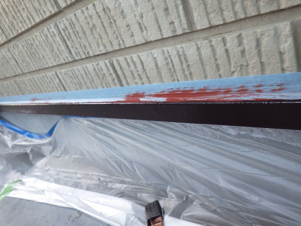 土台水切りの中塗り終了です