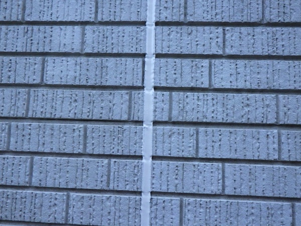 外壁目地のシーリング打ち替えが終了しました