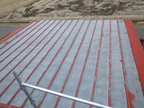 スクレーパーでのケレン終了です