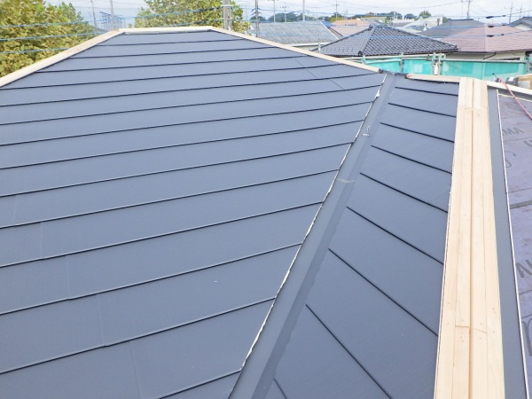 南１段目の谷樋納まりです