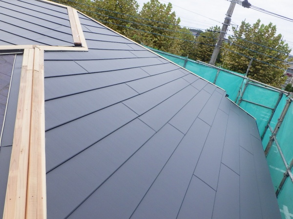 ルーフの加工取り付けです