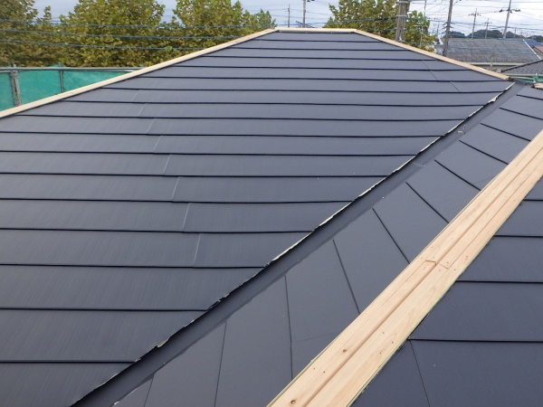 南面の貼り付け終了です