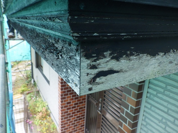 施工前の破風の状態です