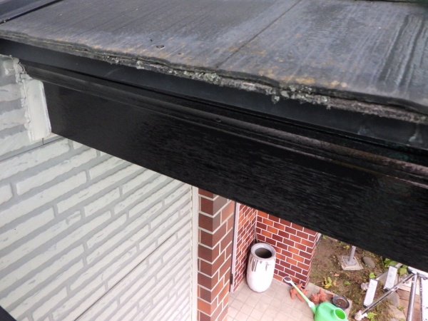 破風中塗り終了です