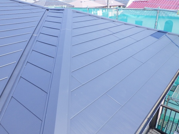 南面の完工です