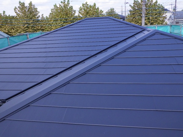 南面の完工です