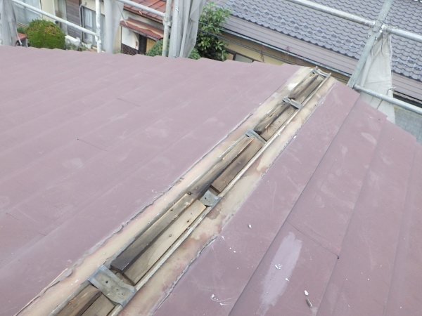 棟板金の撤去終了です