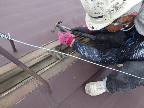 ルーフの撤去中です