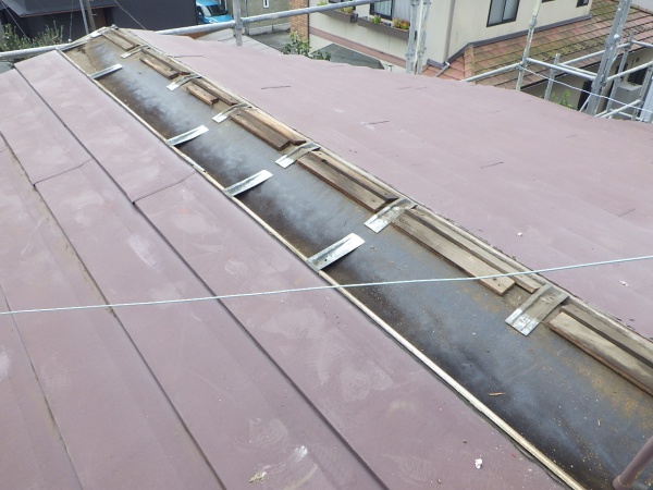 １枚目のルーフ撤去終了です