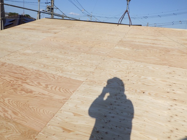 野地板の取り付け終了です