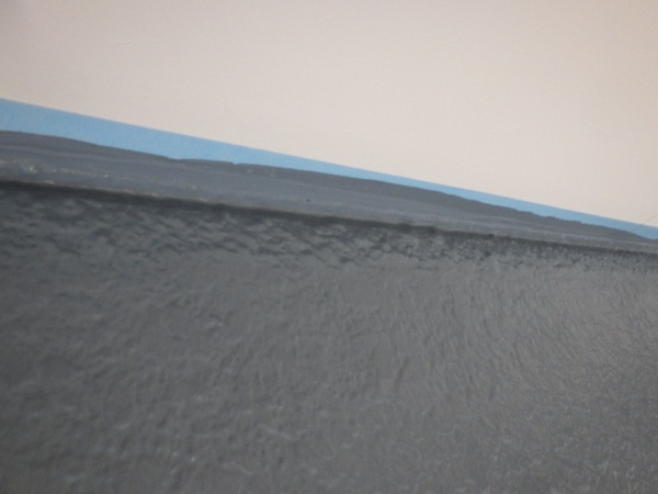 軒天との取り合いの上塗り終了です