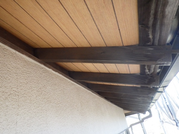 施工前の軒天の状態です