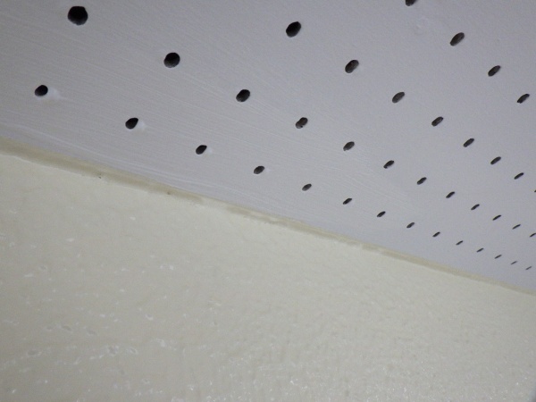 補修終了の軒天です