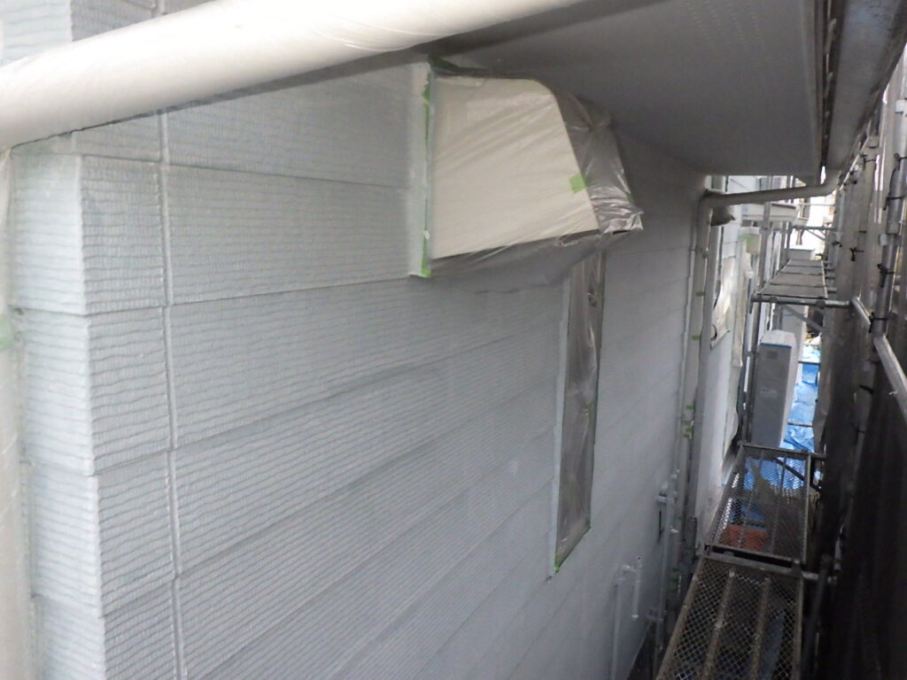 下塗り塗装が終了しました