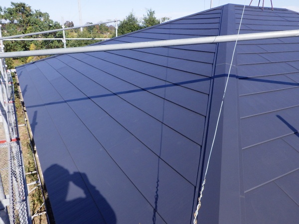 西面の完工です