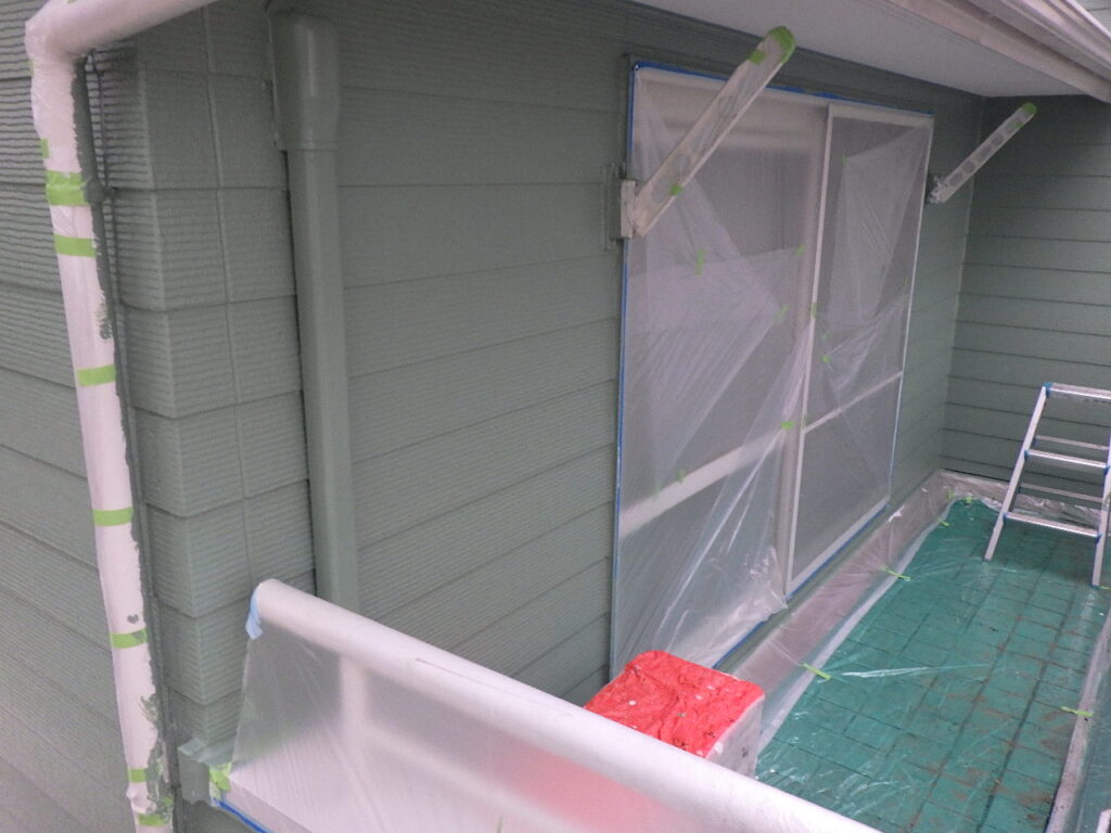 外壁上塗り塗装終了です