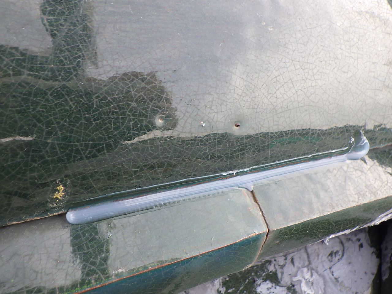 丸瓦のラバーロック中です