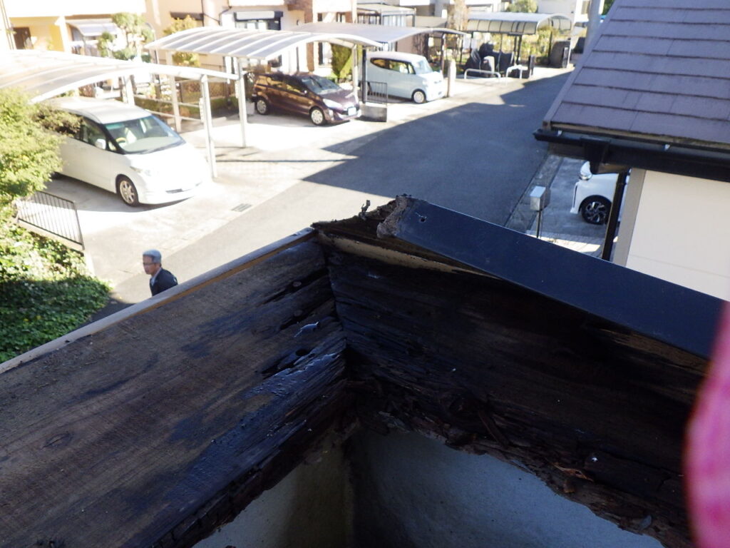 笠木撤去後の状態です